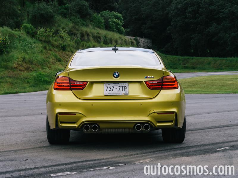 BMW M4 coupé 2015