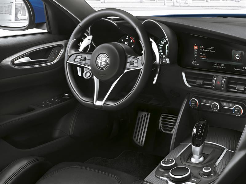 Alfa Romeo Giulia Veloce 2017