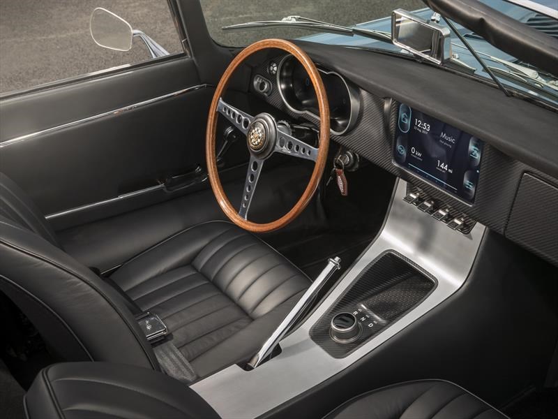 Jaguar presenta el E-Type Zero