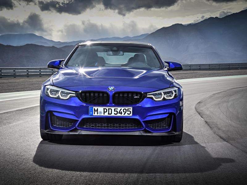 BMW M4 CS