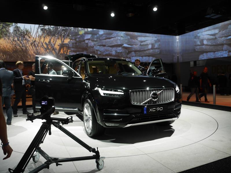 Volvo XC90 R-Design