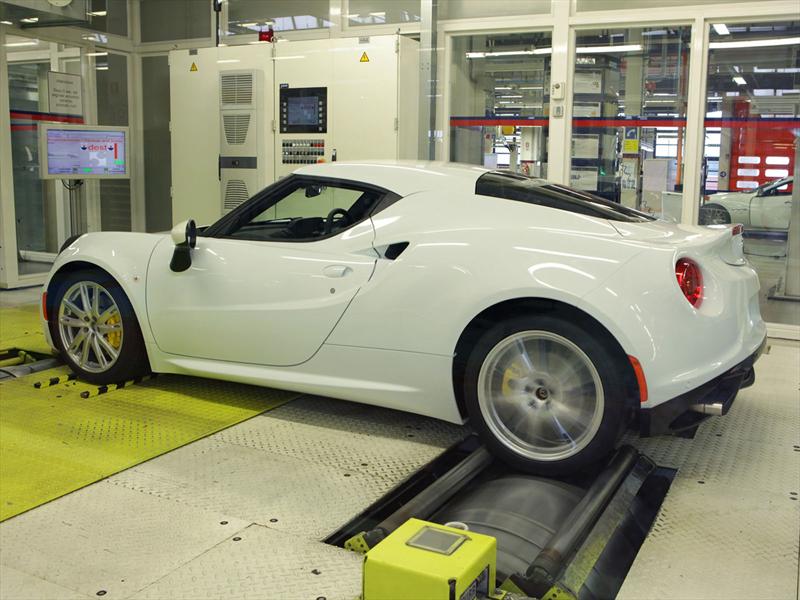 Alfa Romeo 4C, su fabricación