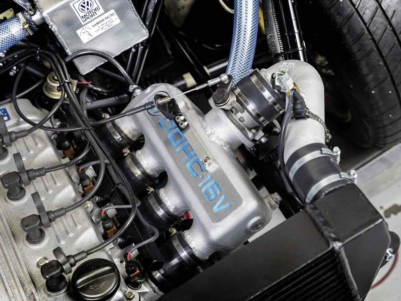 Volkswagen Golf 1987 con "doble motor"