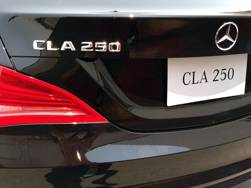 Mercedes-Benz Fashion Week México 2013