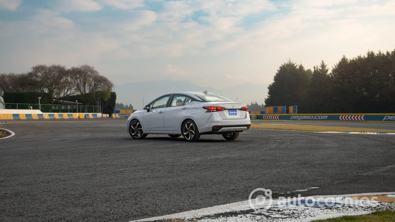 Nissan Versa 2023, a prueba