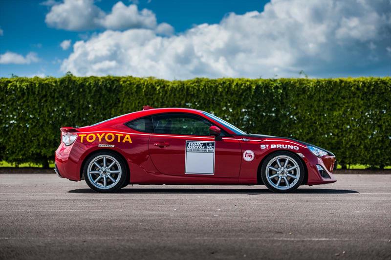 Toyota rinde tributo a su pasado deportivo