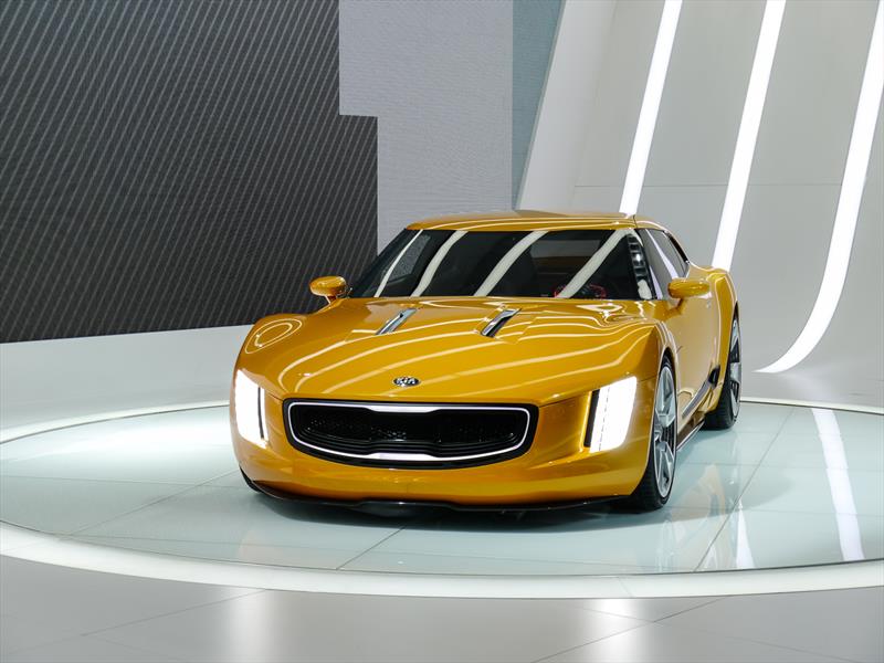 Kia GT4 Stinger Concept