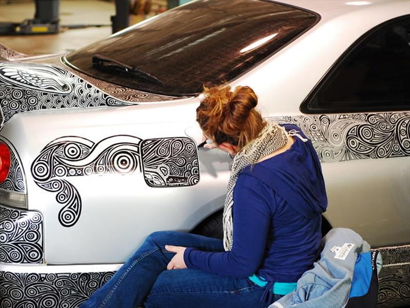 Nissan GT-R R33 tatuado