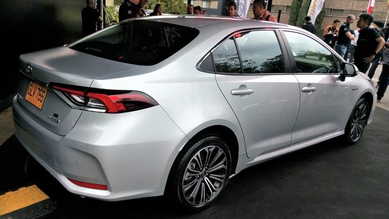Lanzamiento Toyota Corolla Híbrido en Colombia