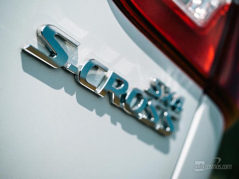 Suzuki S-Cross 2014