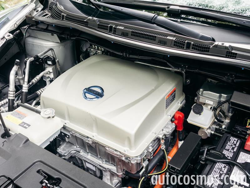 Nissan LEAF 2015