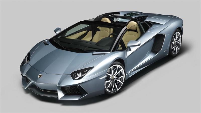 Lamborghini Aventador LP-700-4 Roadster