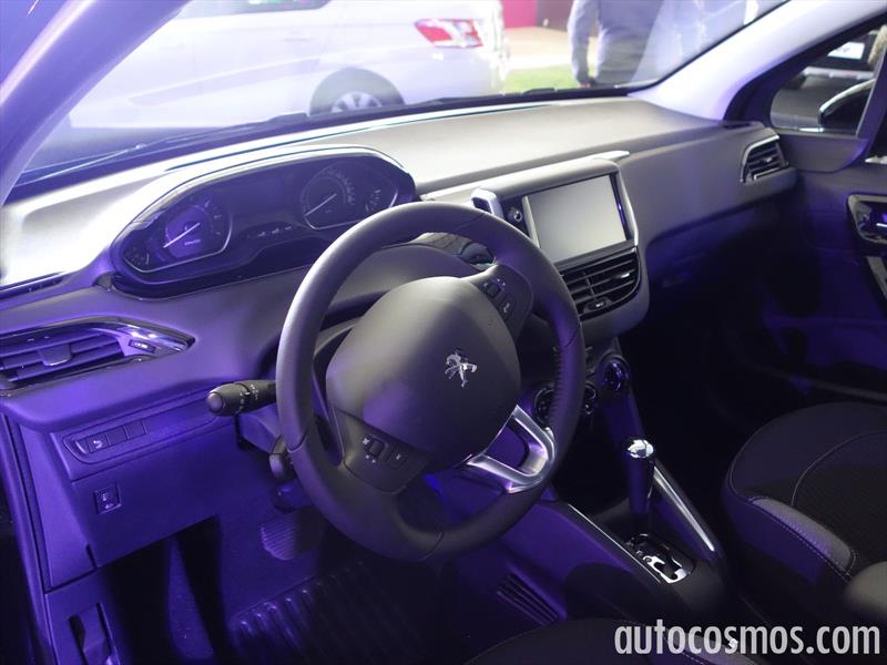 Peugeot 208 by Swarovski 2016