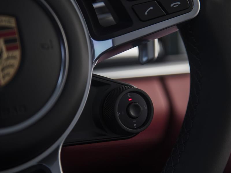 Porsche Panamera 4 E-Hybrid