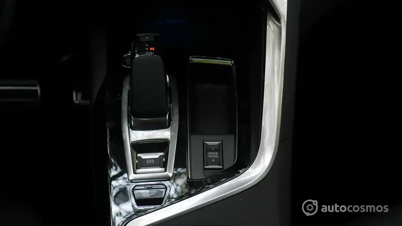 Test Peugeot 3008 Hybrid4