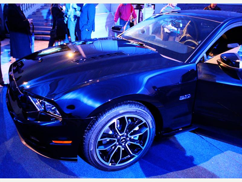 Ford Mustang 2013. Lanzamiento en Chile