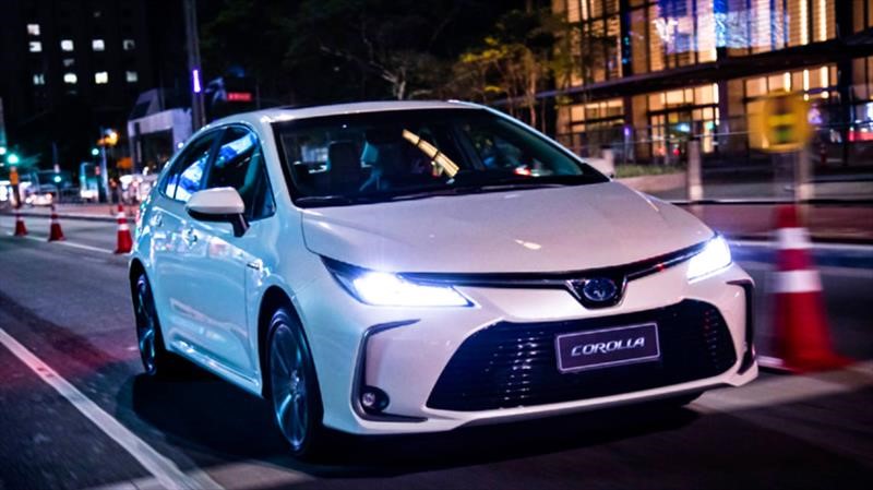 Toyota Corolla Hybrid sedán 2020