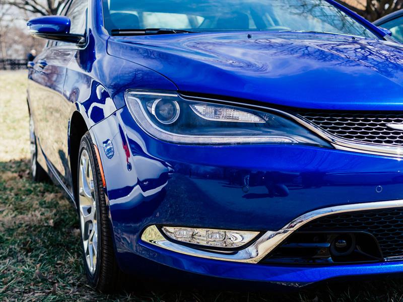 Chrysler 200 2015