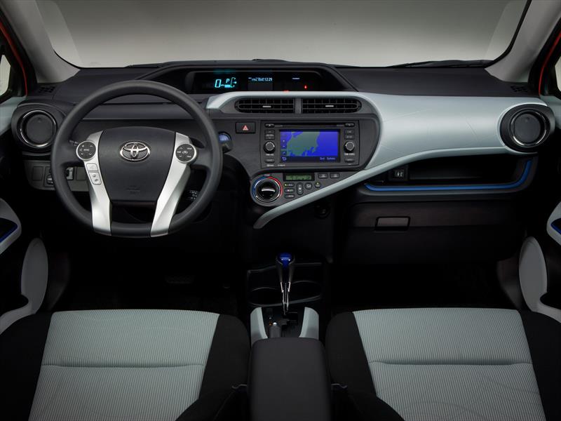 Historia: Toyota Prius