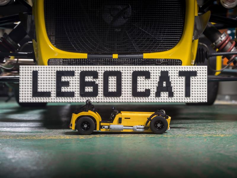 Caterham 620R de Lego
