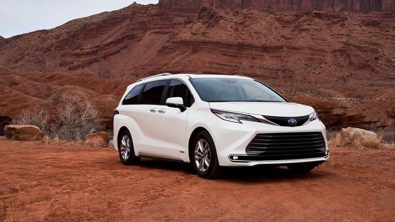 Toyota Sienna 2021