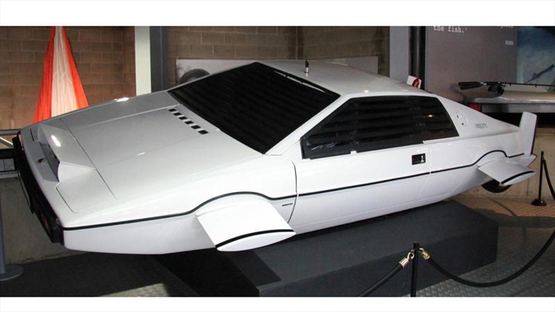Lotus Esprit submarino de James Bond