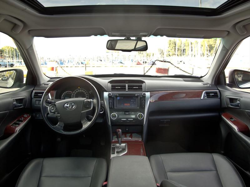 Toyota Camry V6 a prueba