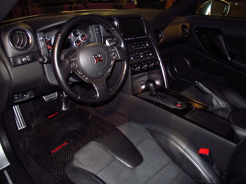 Nissan GTR en el Salón de BA 2013