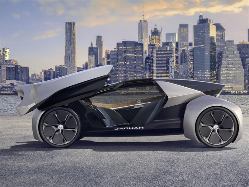 Jaguar FUTURE-Type Concept
