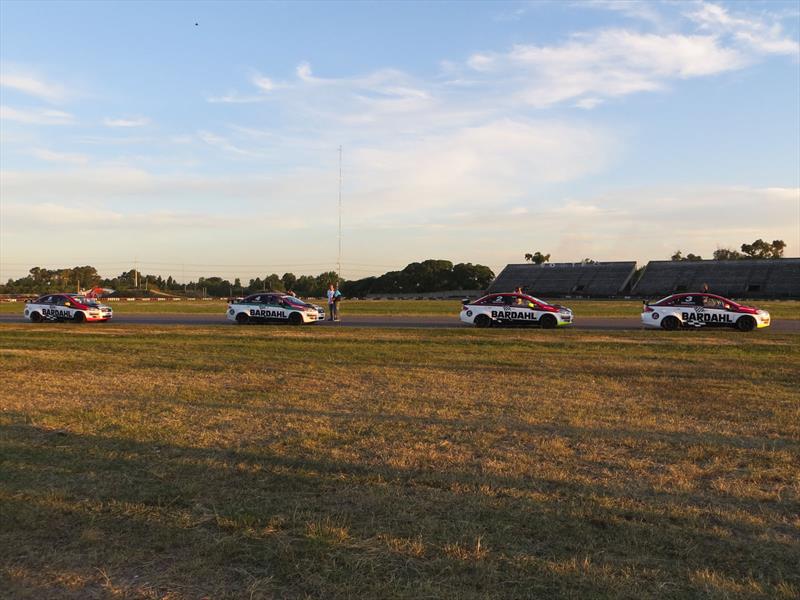 Un dia en la pista con el FIAT Linea Competizione