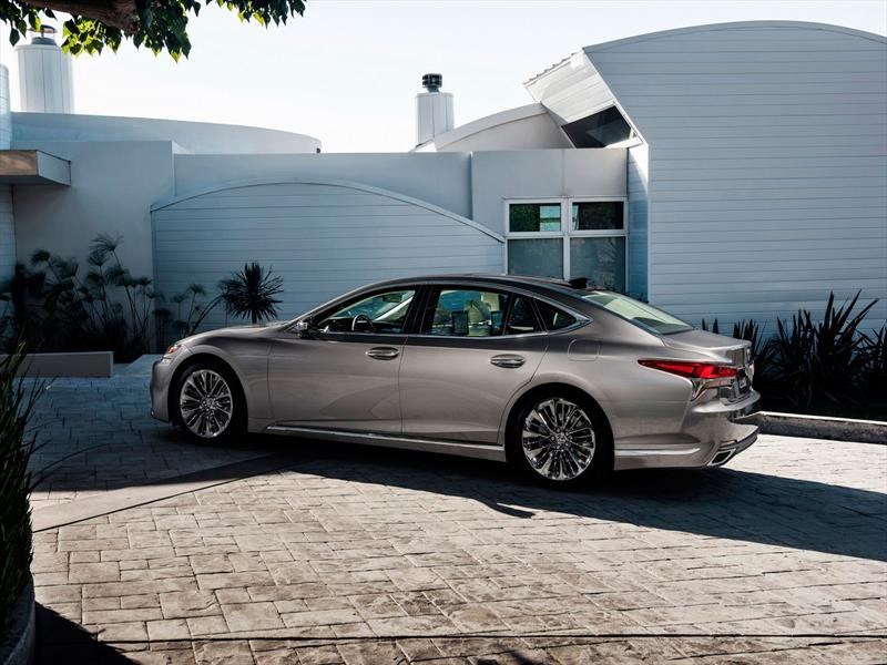 Lexus LS 2018