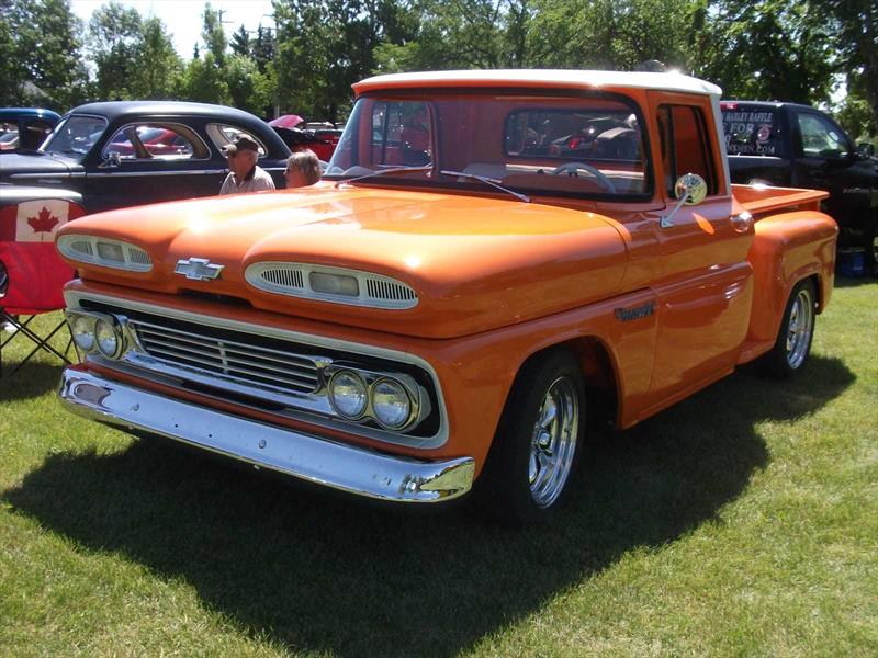 Bonus: Chevrolet 400 / Chevy / C-10