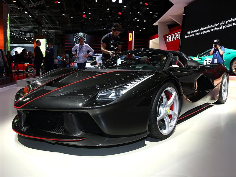 Ferrari LaFerrari Spider