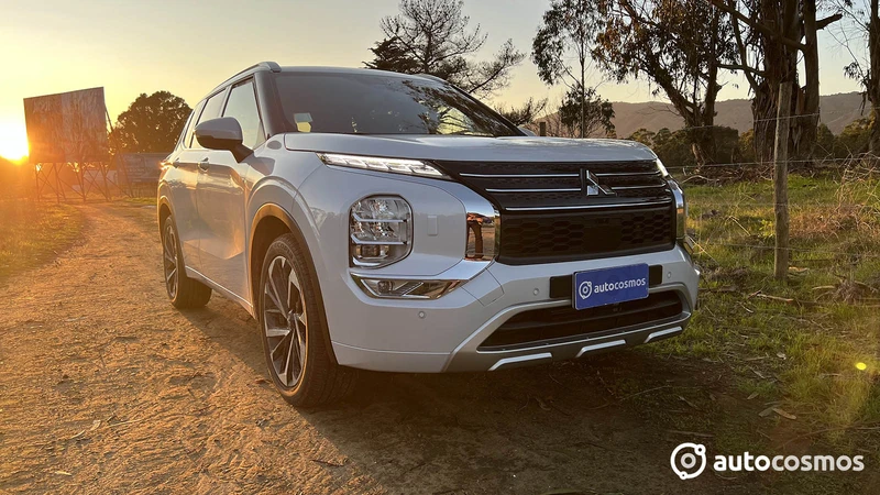 Mitsubishi Outlander 2025