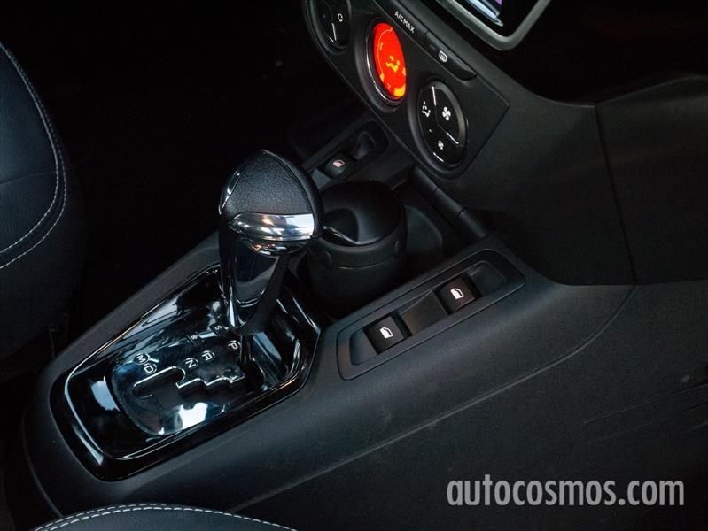 Peugeot 301 AT a prueba