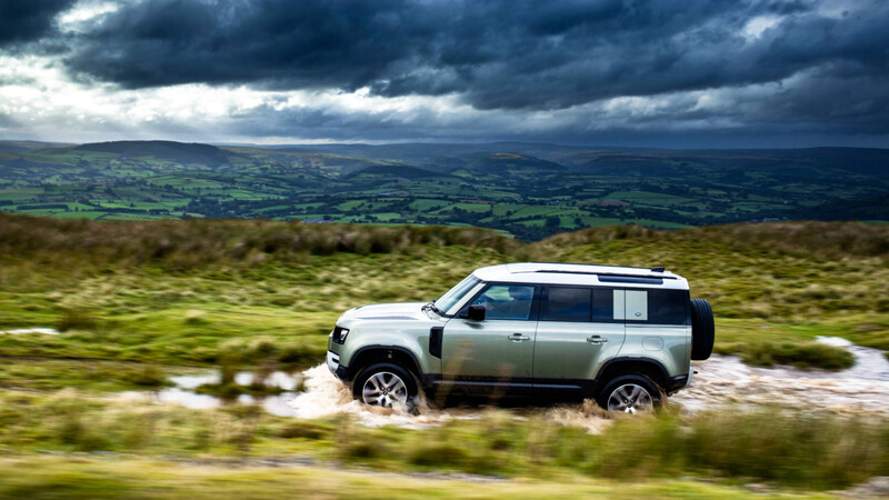 Land Rover Defender PHEV 2021
