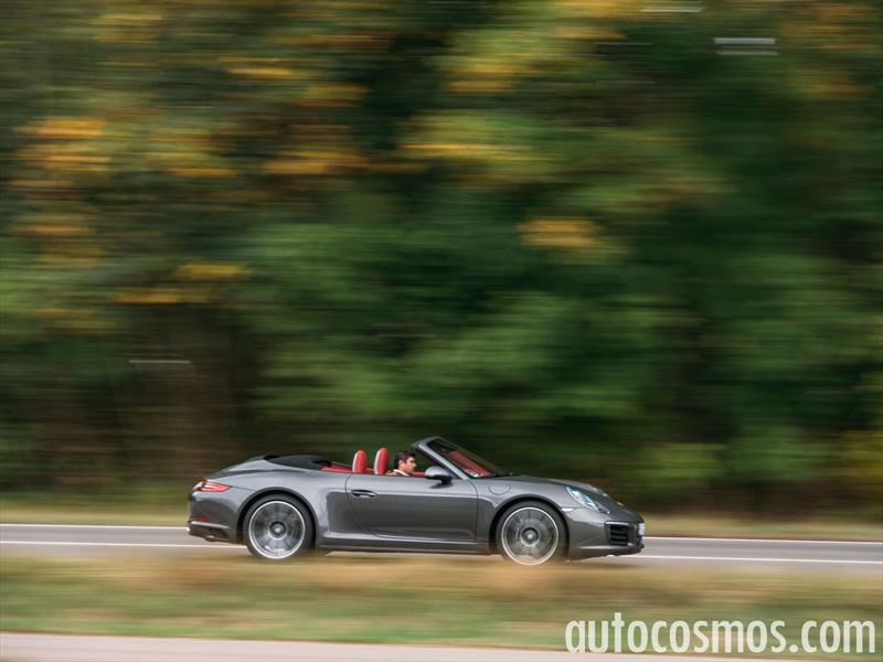 Porsche 911 Carrera 4 Cabriolet 2017
