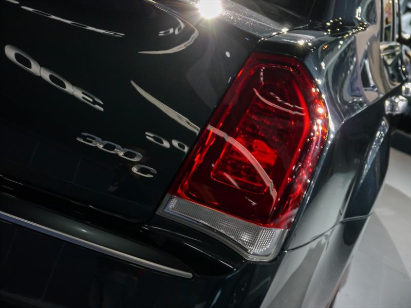 Chrysler 300 2015