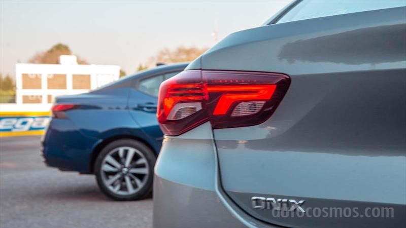 Chevrolet Onix vs Nissan Versa