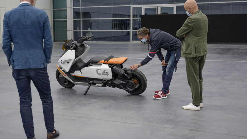 BMW Motorrad Definition CE 04