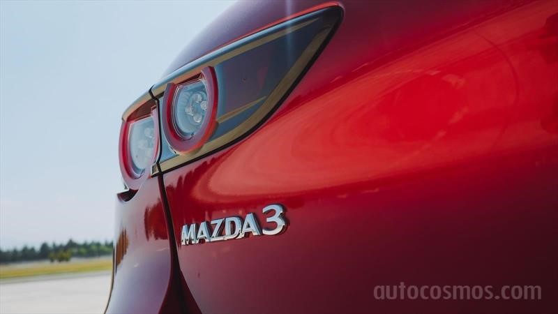 Mazda3 Sedán vs Mazda3 Hatchback