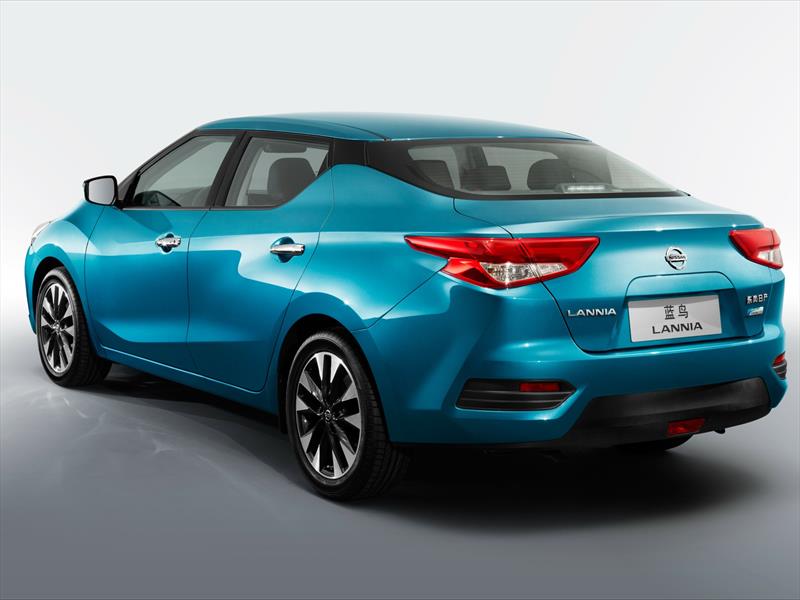 Nissan Lannia