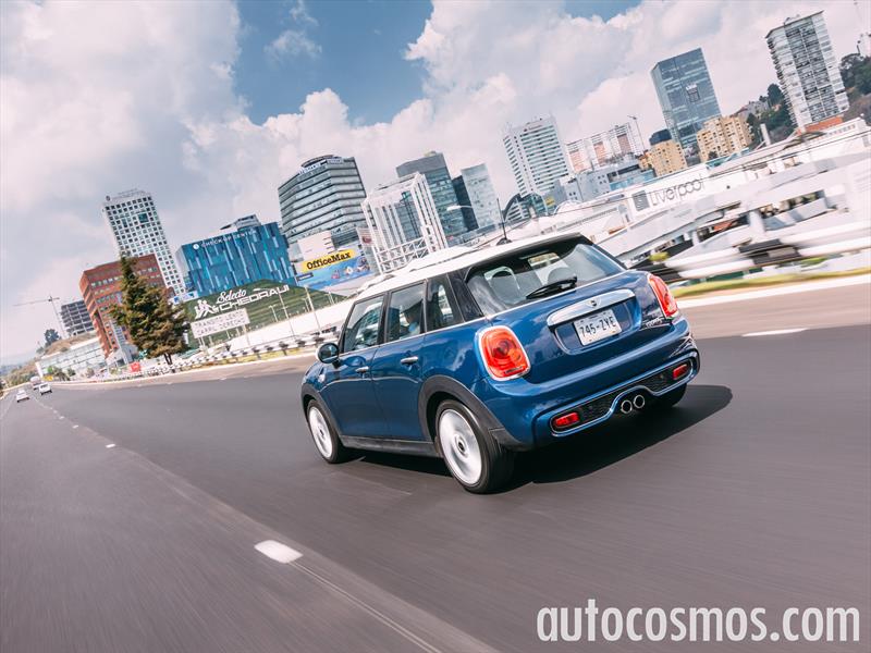 MINI Cooper S 5 puertas 2015