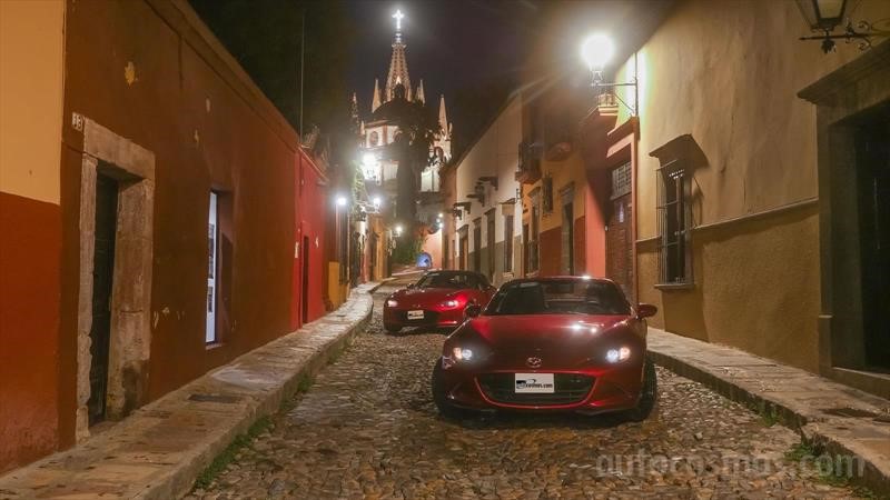 Mazda MX-5 vs Mazda MX-5 RF