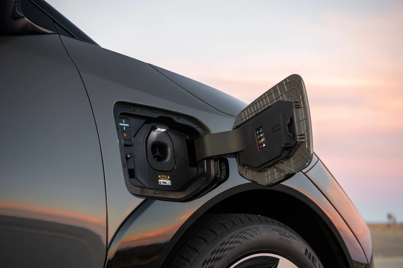 Kia EV4 2026