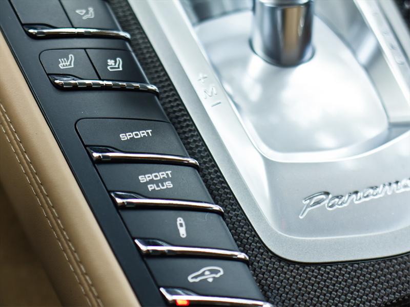 Porsche Panamera S Hybrid 2012