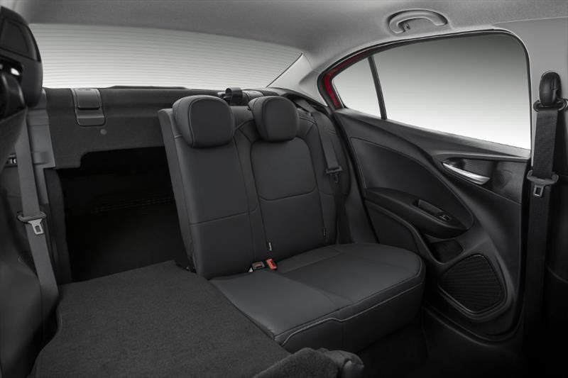 Test Drive: Fiat Cronos 2019