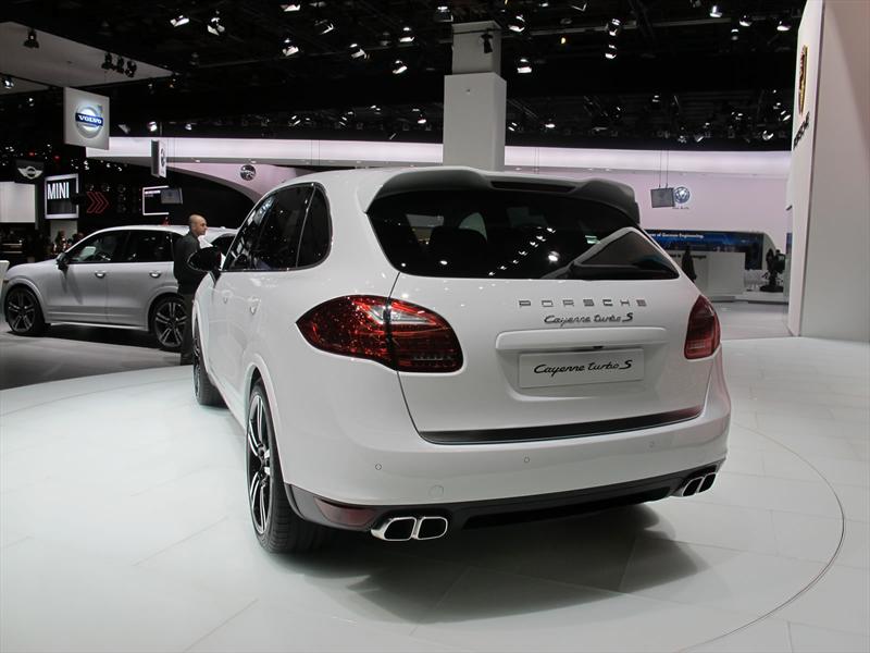 Porsche Cayenne Turbo S 2014 en vivo