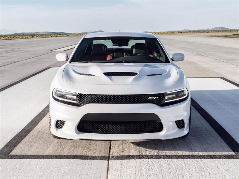 Dodge Charger SRT Hellcat 2015