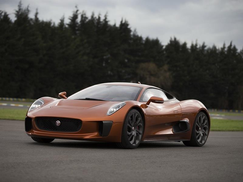 Felipe Massa y el Jaguar C-X75